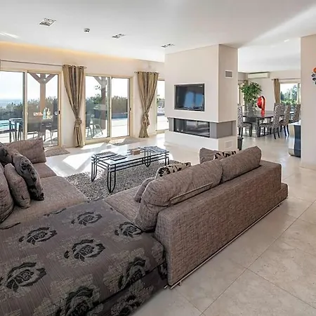 Sleeps 10 Pool Air Con Villa Santa Bárbara de Nexe
