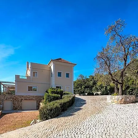 Sleeps 10 Pool Air Con Villa