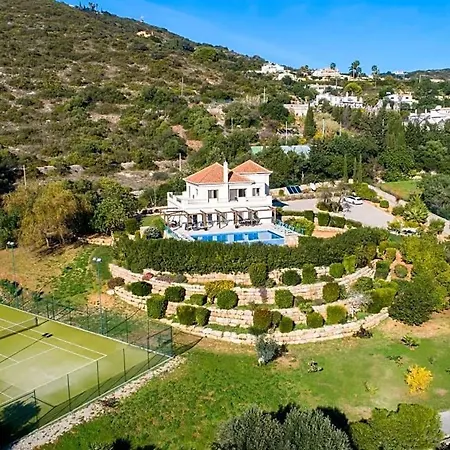 Villa Sleeps 10 Pool Air Con *
