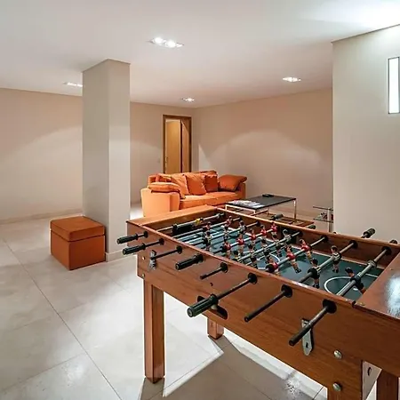 Sleeps 10 Pool Air Con Villa